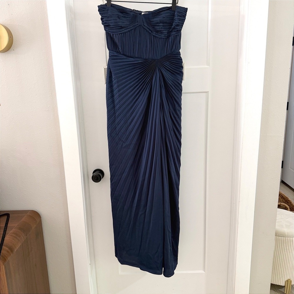 AMUR Joyceann Sweetheart Gown Navy Pleated Strapless Dress 6 Formal Black Tie